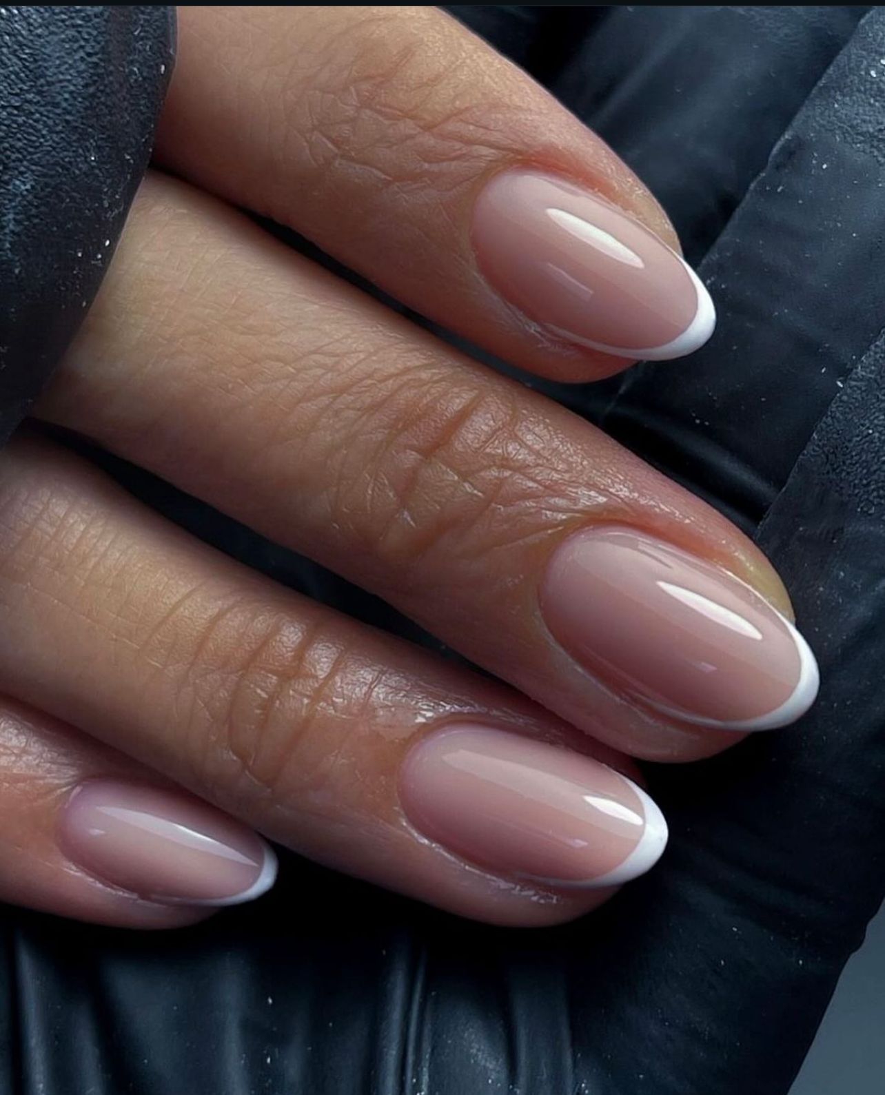 Stilvolles Nagelstudio Ambiente – TON ESPACE Luzern Portfolio