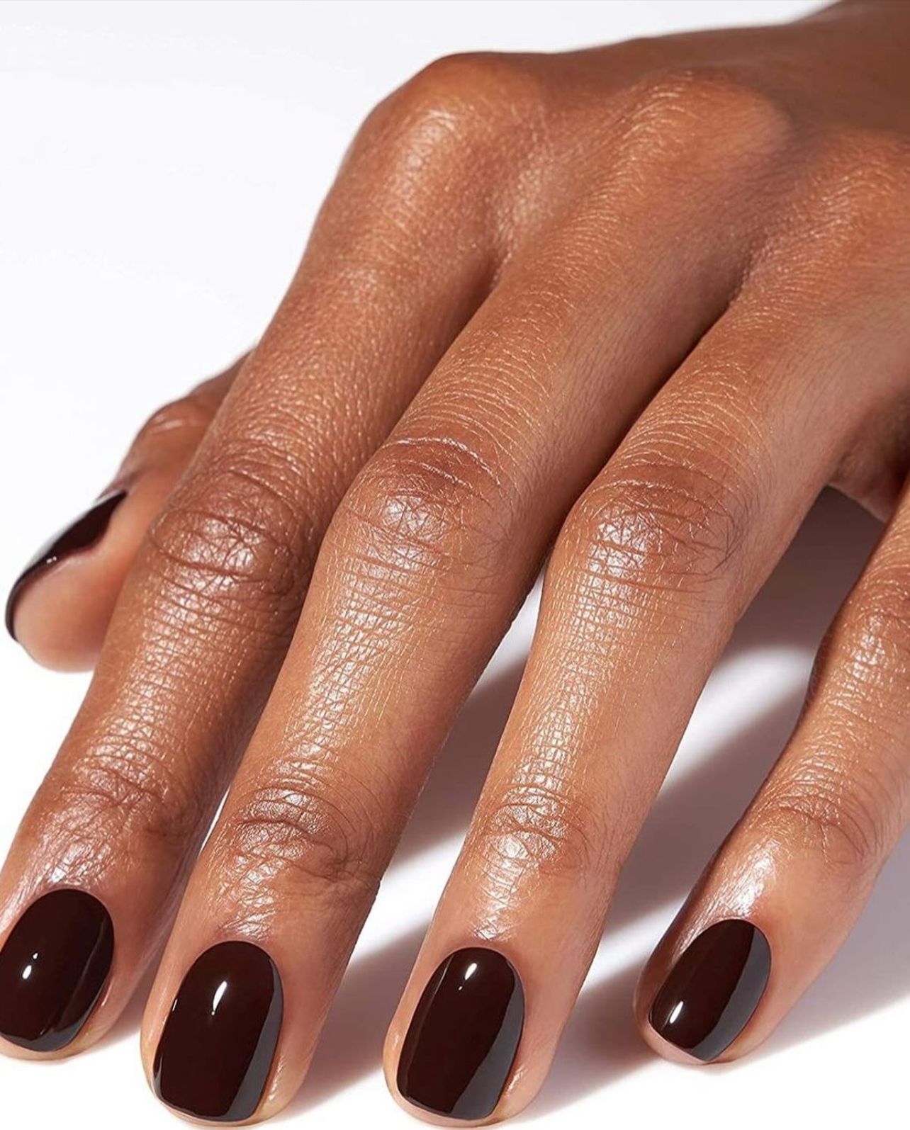 Präzises Nageldesign – Luxury Beauty Treatment in Luzern